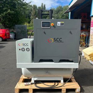 SCC Base 11 VSD Variable speed compressor with dryer